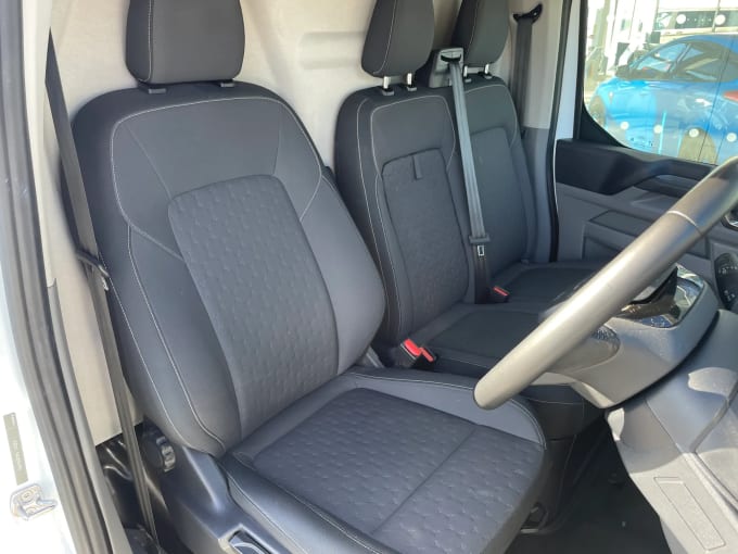 2024 Ford Transit Custom