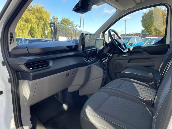 2024 Ford Transit Custom