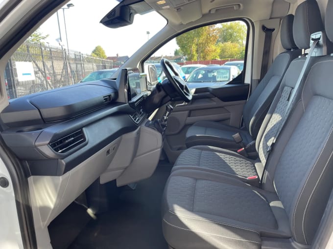 2024 Ford Transit Custom