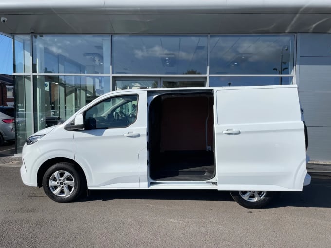 2024 Ford Transit Custom