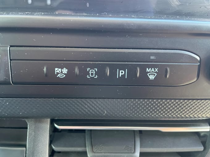 2024 Ford Transit Custom