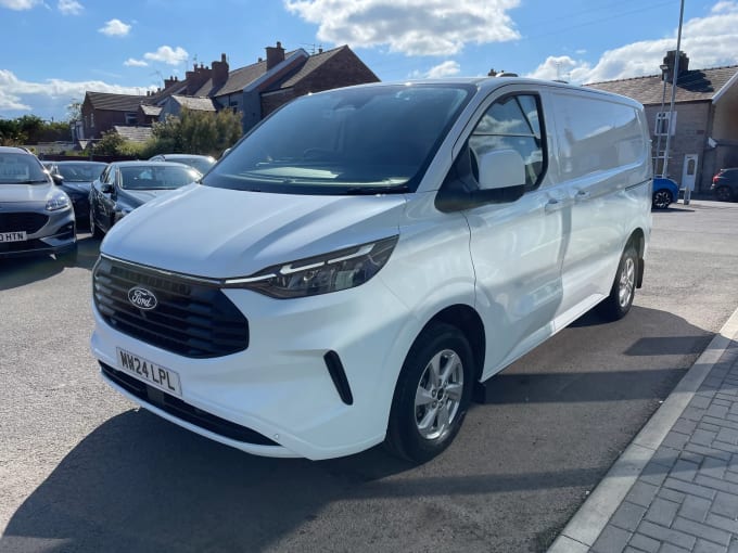 2024 Ford Transit Custom