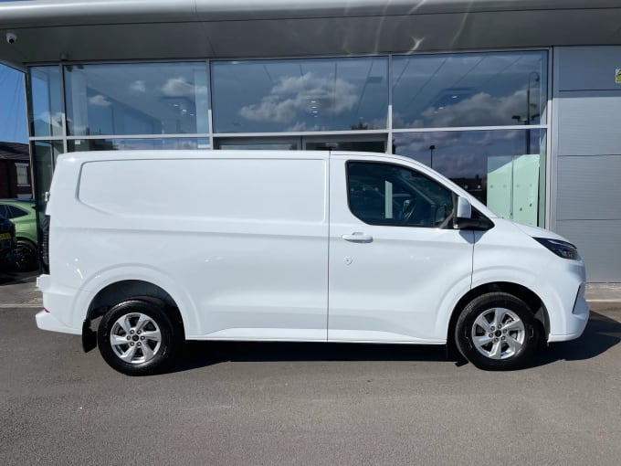2024 Ford Transit Custom
