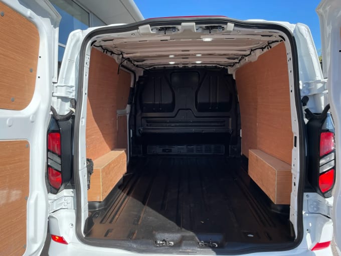 2024 Ford Transit Custom