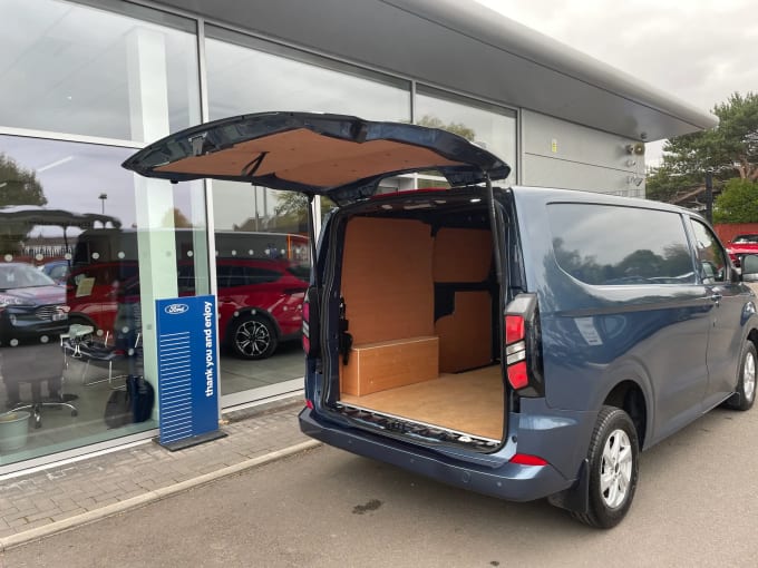 2024 Ford Transit Custom