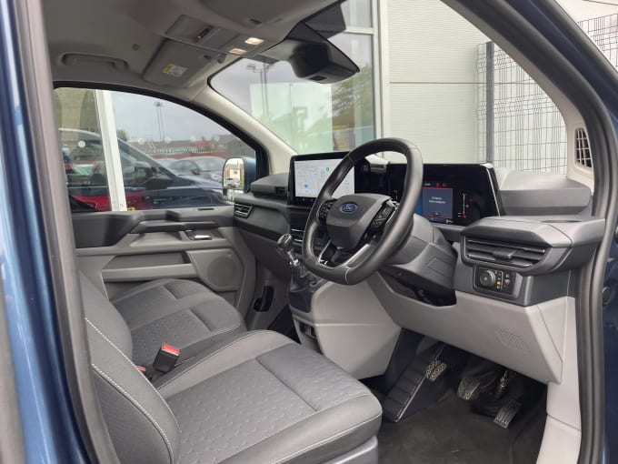 2024 Ford Transit Custom