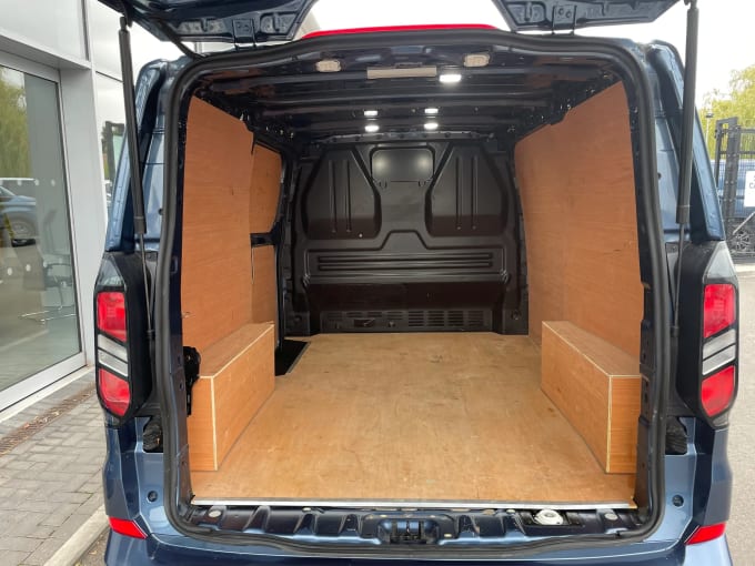 2024 Ford Transit Custom