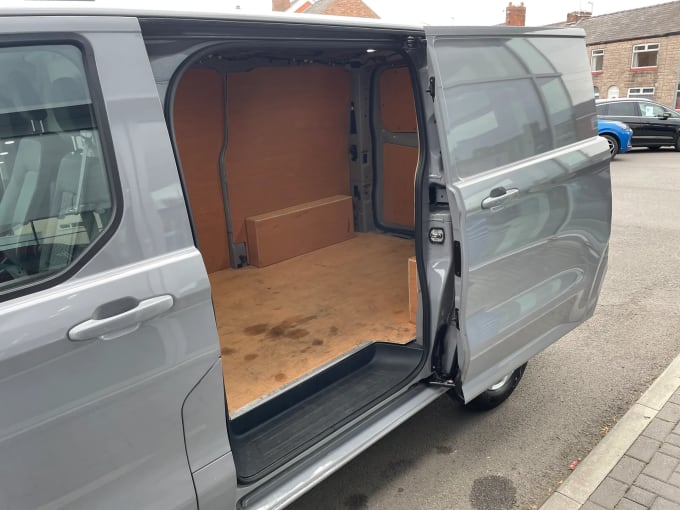 2024 Ford Transit Custom