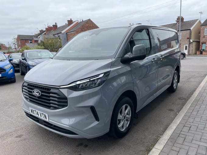2024 Ford Transit Custom