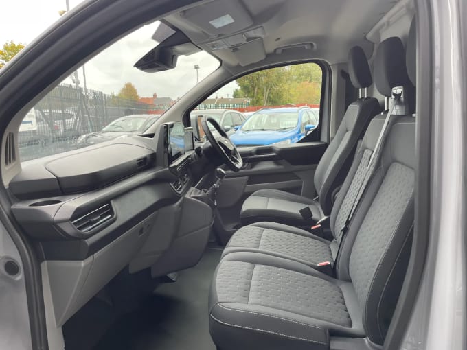 2024 Ford Transit Custom