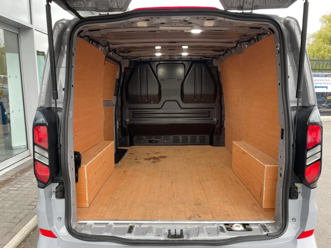 2024 Ford Transit Custom