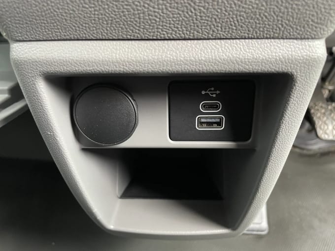 2024 Ford Transit Custom