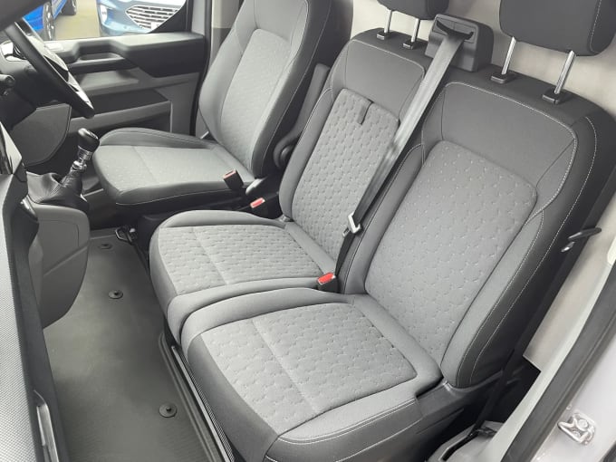 2024 Ford Transit Custom