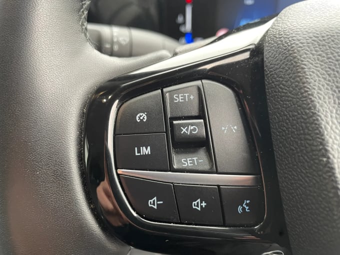 2024 Ford Transit Custom