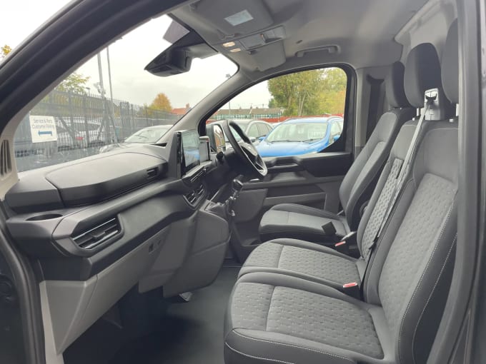 2024 Ford Transit Custom