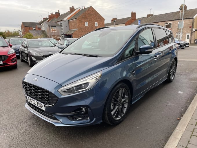 2022 Ford S-max