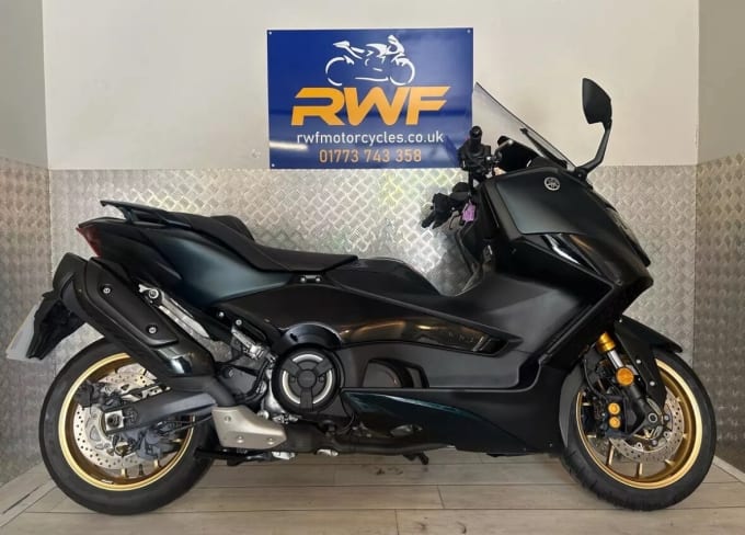 2024 Yamaha Tmax