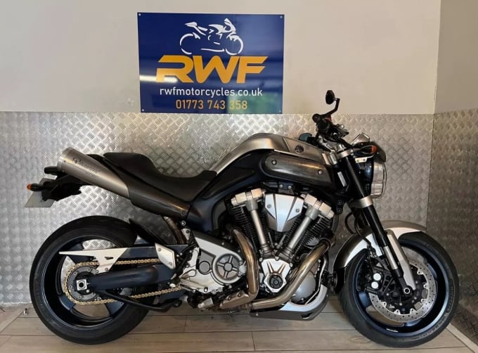 2025 Yamaha Mt - 01