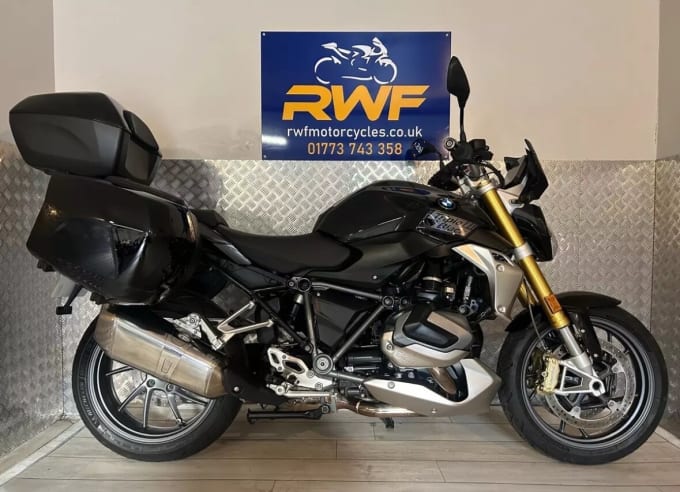 2025 BMW R1250r