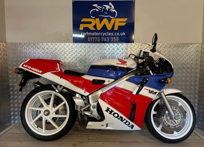 2025 Honda Vfr400