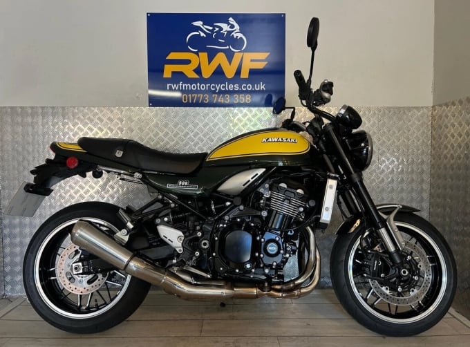 2025 Kawasaki Z900 Rs