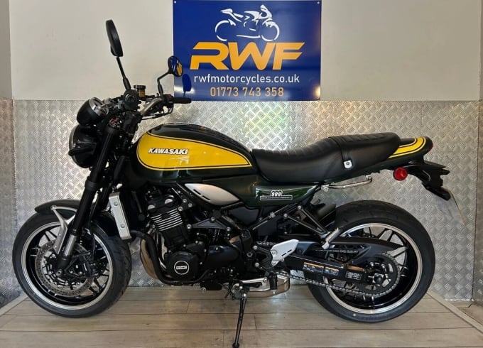 2025 Kawasaki Z900 Rs