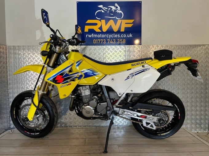 2025 Suzuki Dr-z400