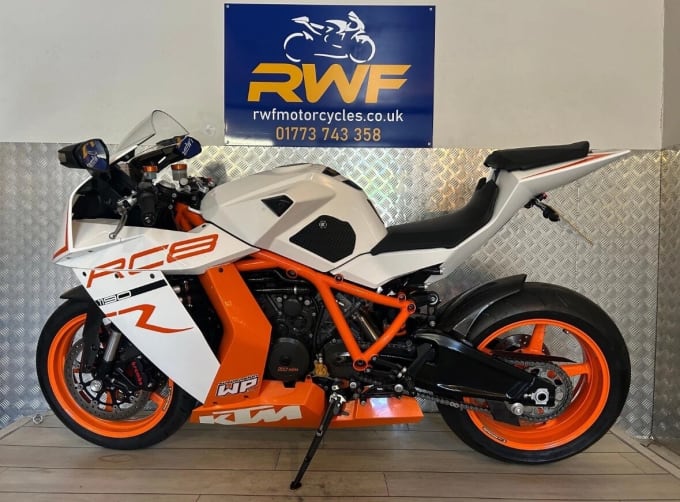 2025 Ktm Rc 8