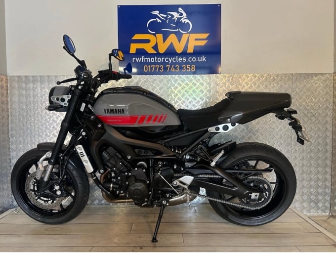 2025 Yamaha Xsr900