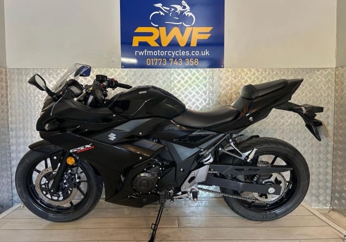 2025 Suzuki C