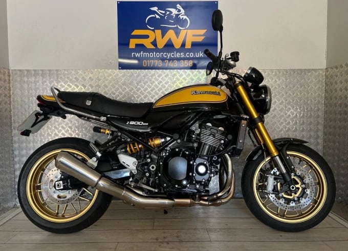2025 Kawasaki Z900 Rs Se