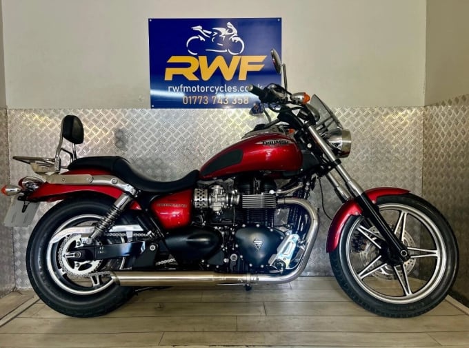 2025 Triumph Speedmaster 865