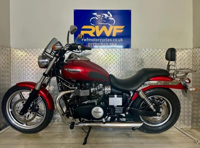 2025 Triumph Speedmaster 865