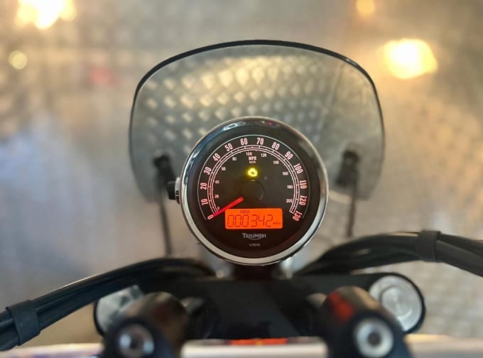 2025 Triumph Speedmaster 865