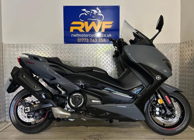 2025 Yamaha Tmax 560