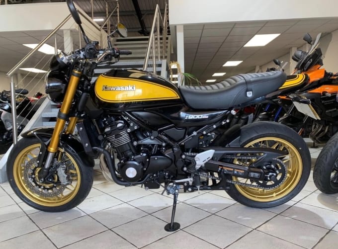 2025 Kawasaki Z900 Rs Se