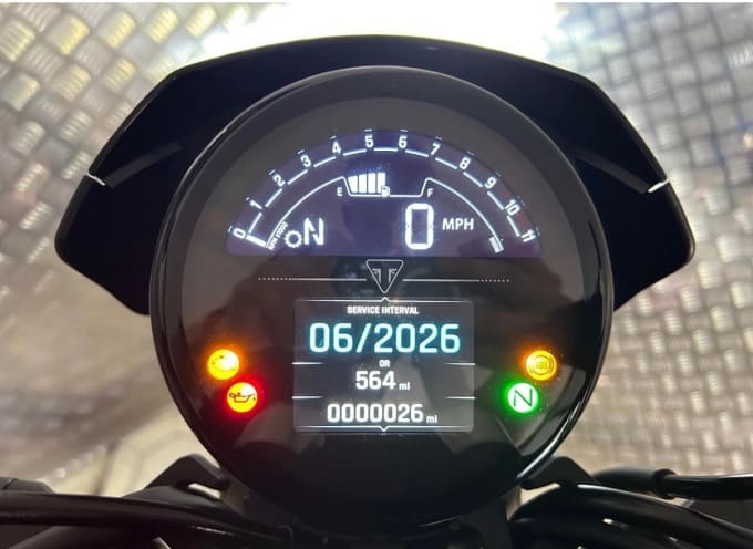 2025 Triumph Trident 660