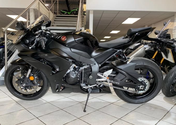 2025 Honda Cbr1000rr-r Fireblade