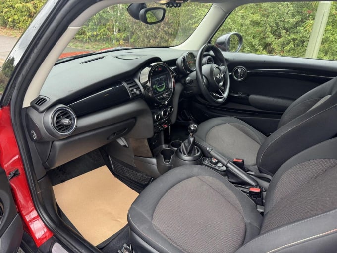 2017 Mini Hatch