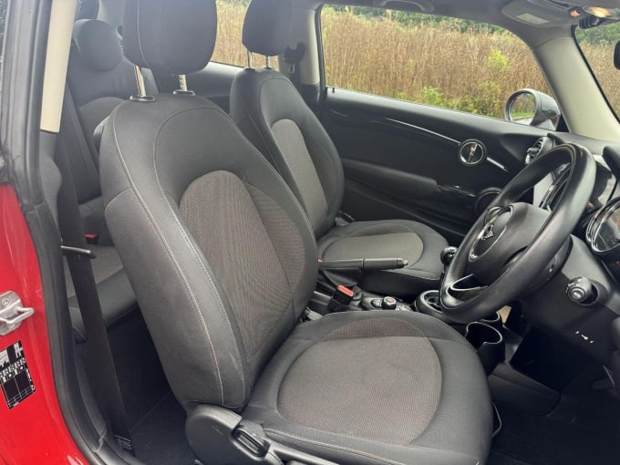2017 Mini Hatch
