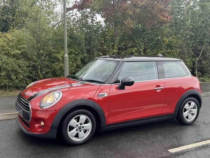 2017 Mini Hatch