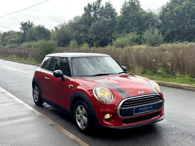 2017 Mini Hatch