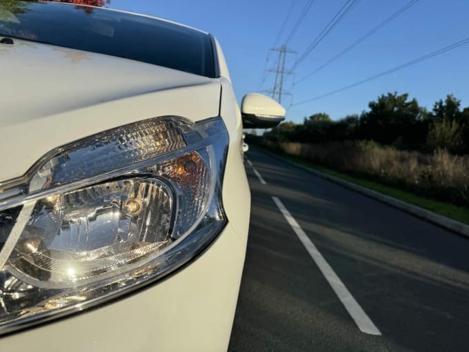 2015 Peugeot 208