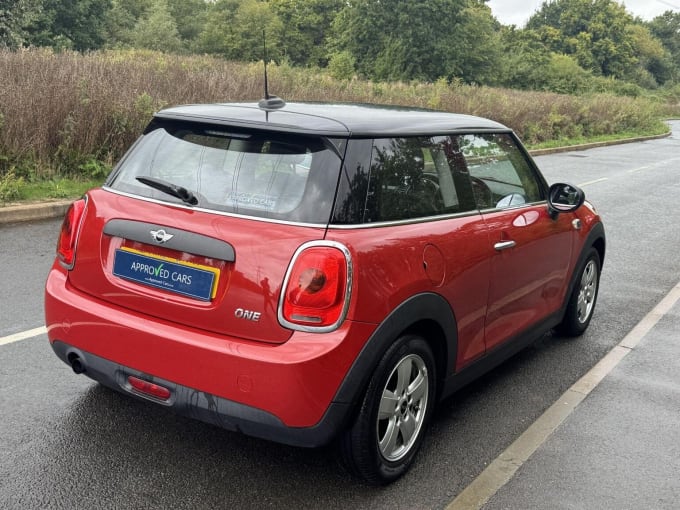 2017 Mini Hatch