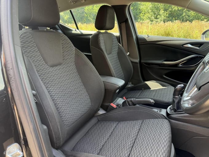 2019 Vauxhall Astra