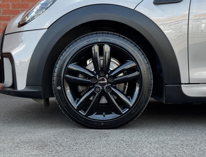 2025 Mini Hatch
