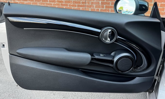 2025 Mini Hatch