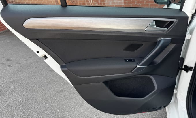 2025 Volkswagen Golf Sv