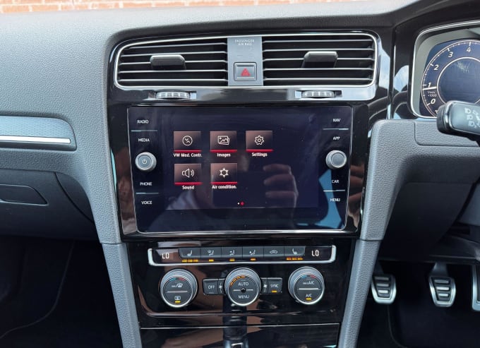2025 Volkswagen Golf