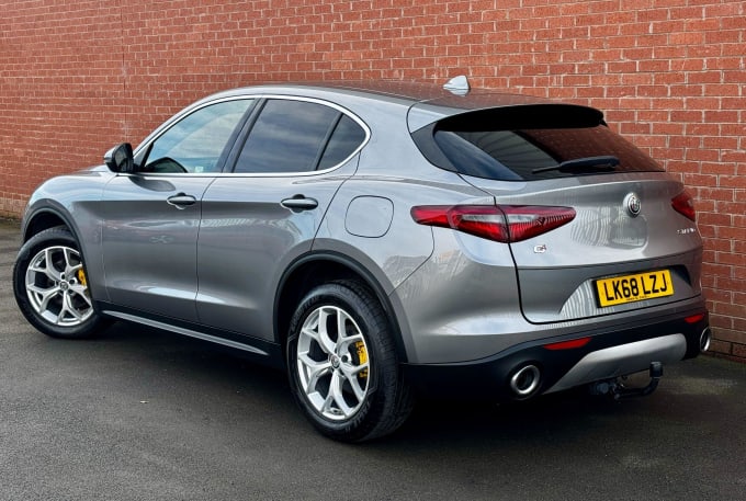 2025 Alfa Romeo Stelvio